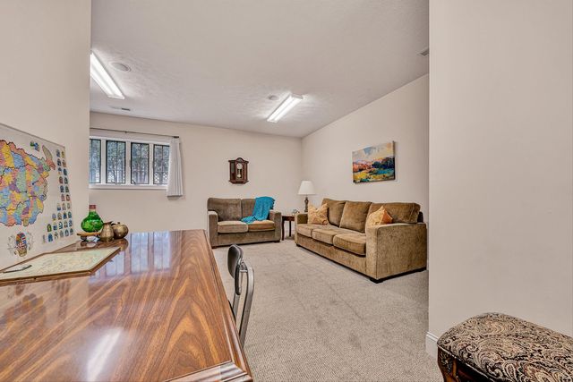 375 Chestnut Creek DR, Hardy, VA 24101