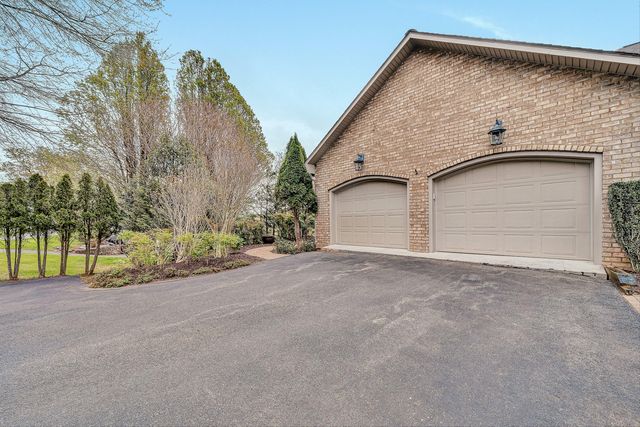 375 Chestnut Creek DR, Hardy, VA 24101