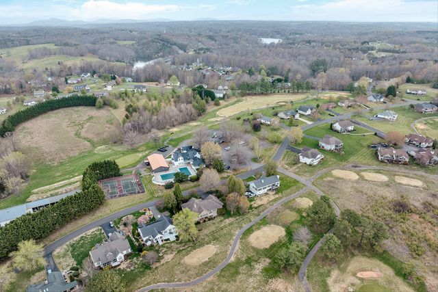 375 Chestnut Creek DR, Hardy, VA 24101