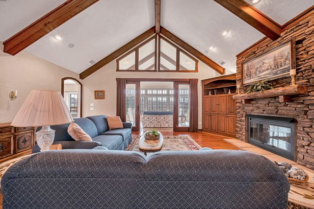 375 Chestnut Creek DR, Hardy, VA 24101