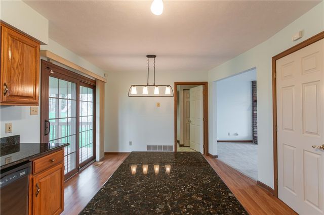 128 Moffett Run Road, Center Twp, PA 15001