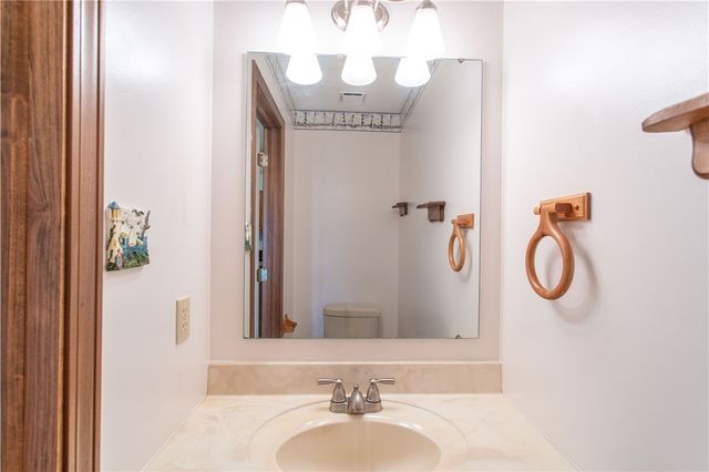 128 Moffett Run Road, Center Twp, PA 15001