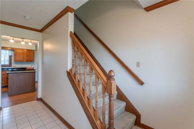 128 Moffett Run Road, Center Twp, PA 15001