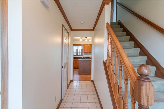 128 Moffett Run Road, Center Twp, PA 15001