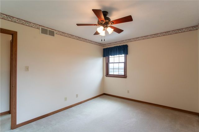128 Moffett Run Road, Center Twp, PA 15001