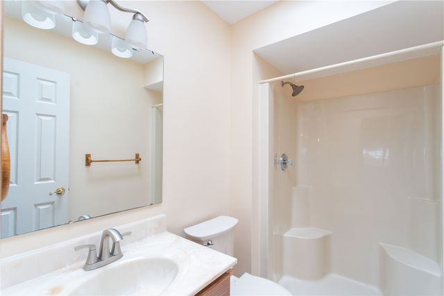 128 Moffett Run Road, Center Twp, PA 15001