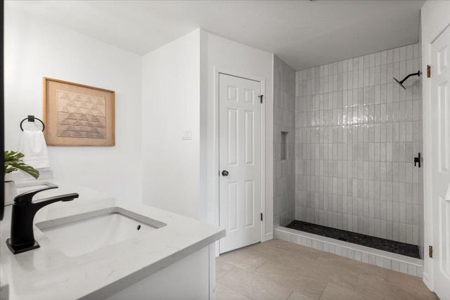 5104 Trail West DR, Austin, TX 78735