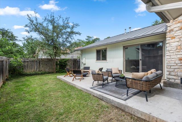5104 Trail West DR, Austin, TX 78735
