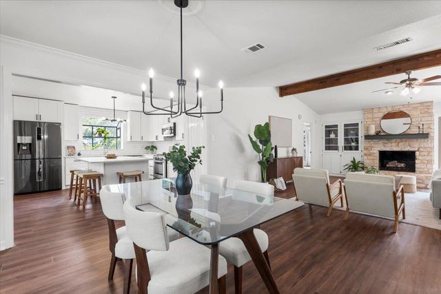 5104 Trail West DR, Austin, TX 78735