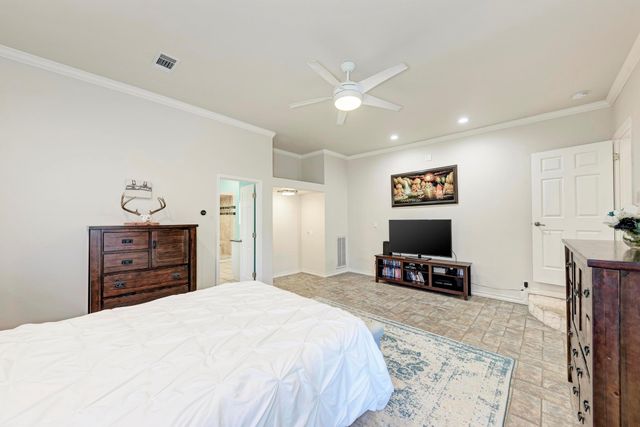 330 Juniper TRL, Kingsland, TX 78639