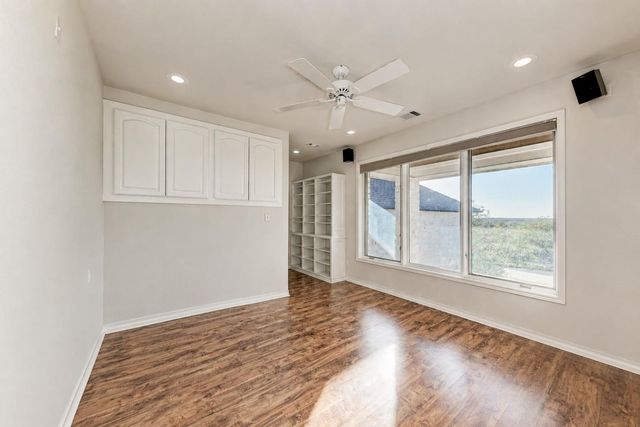 330 Juniper TRL, Kingsland, TX 78639
