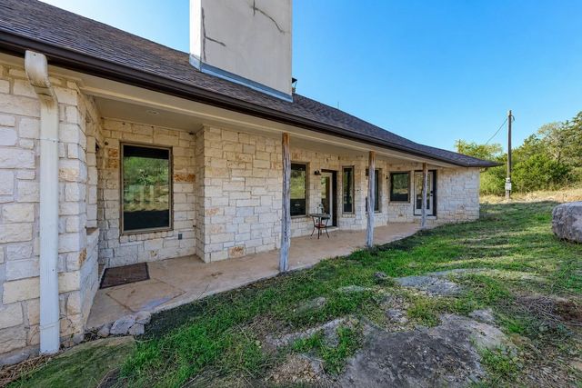 330 Juniper TRL, Kingsland, TX 78639