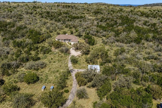 330 Juniper TRL, Kingsland, TX 78639