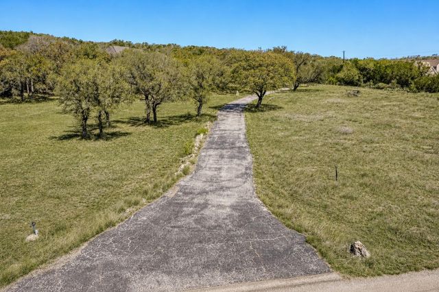 330 Juniper TRL, Kingsland, TX 78639