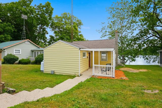 3190 S 390 W Golden Lake, Pleasant Lake, IN 46779