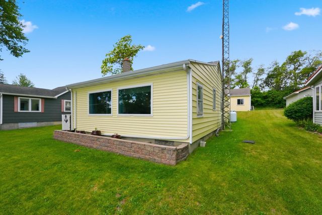 3190 S 390 W Golden Lake, Pleasant Lake, IN 46779