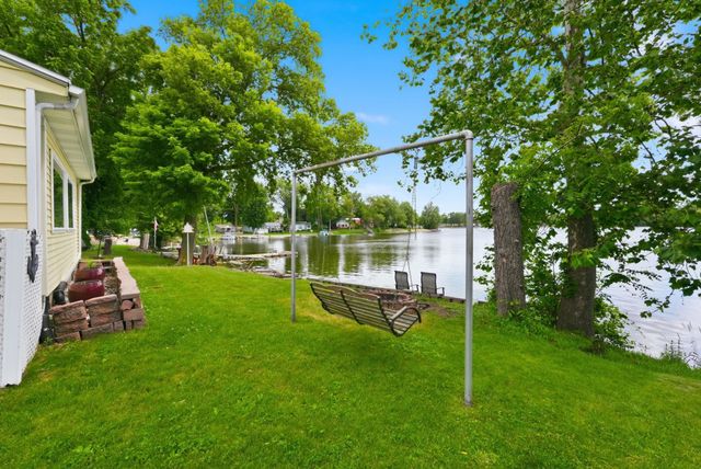 3190 S 390 W Golden Lake, Pleasant Lake, IN 46779