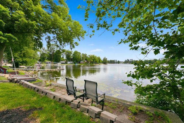 3190 S 390 W Golden Lake, Pleasant Lake, IN 46779