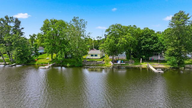 3190 S 390 W Golden Lake, Pleasant Lake, IN 46779