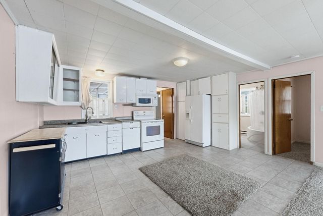 3190 S 390 W Golden Lake, Pleasant Lake, IN 46779
