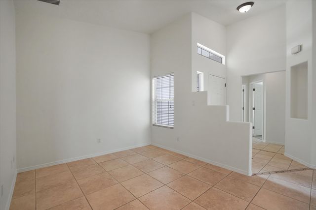 3923 Pineleaf Place NW, Albuquerque, NM 87114