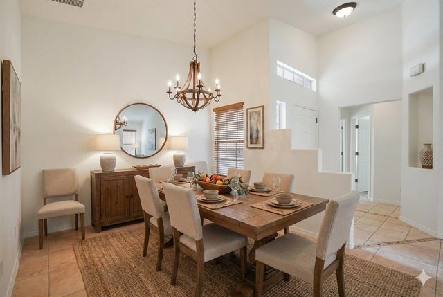 3923 Pineleaf Place NW, Albuquerque, NM 87114