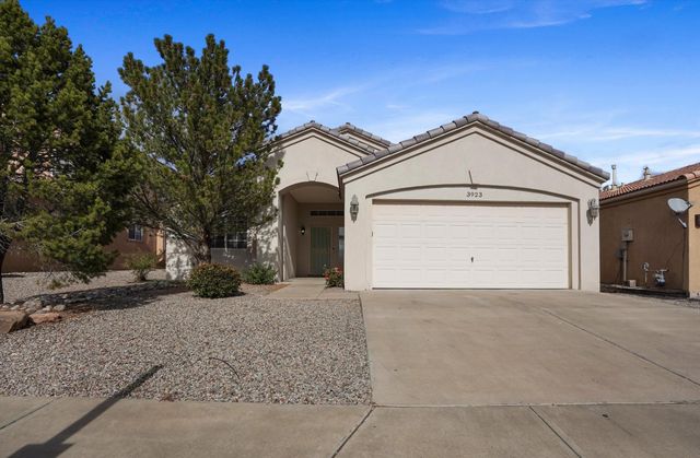 3923 Pineleaf Place NW, Albuquerque, NM 87114