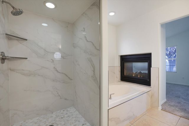 3923 Pineleaf Place NW, Albuquerque, NM 87114