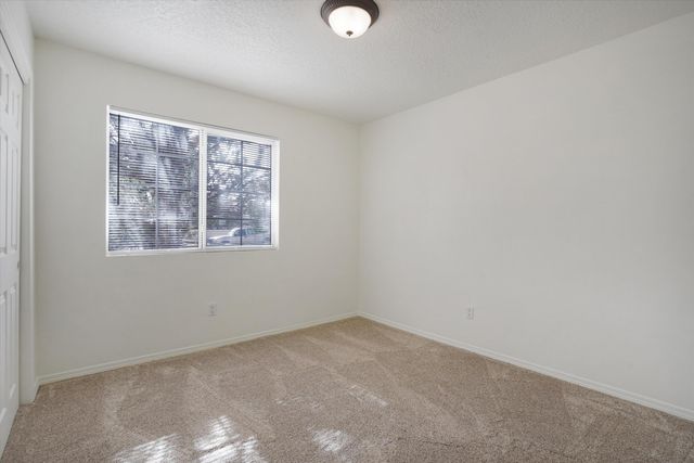 3923 Pineleaf Place NW, Albuquerque, NM 87114