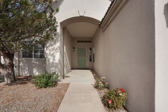 3923 Pineleaf Place NW, Albuquerque, NM 87114