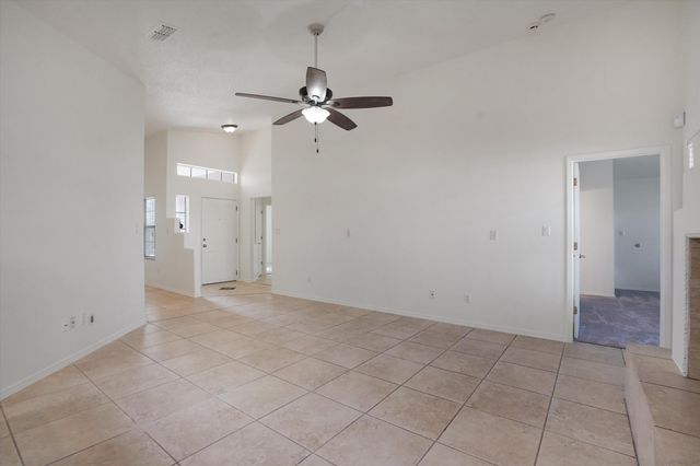 3923 Pineleaf Place NW, Albuquerque, NM 87114