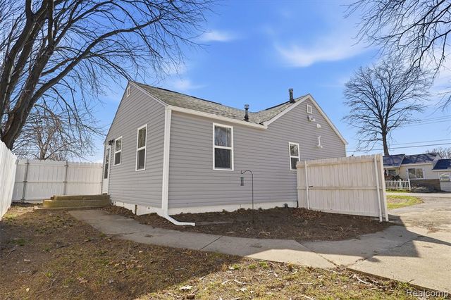 2335 Holmes Road, Ypsilanti, MI 48198