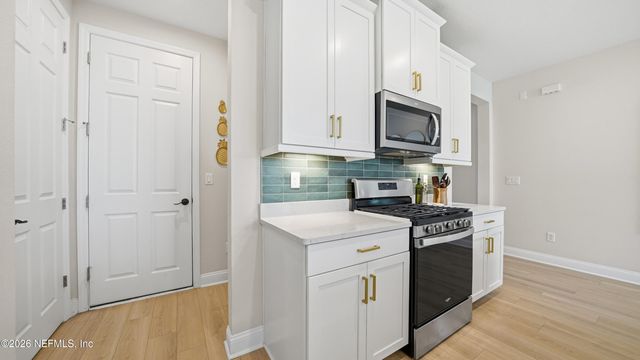 14150 BACKBARRIER Road, Jacksonville, FL 32224