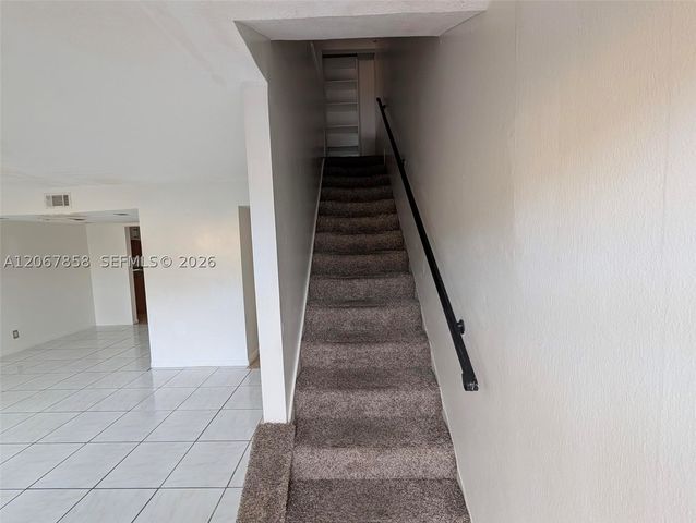 5664 Blueberry Ct 15, Lauderhill, FL 33313