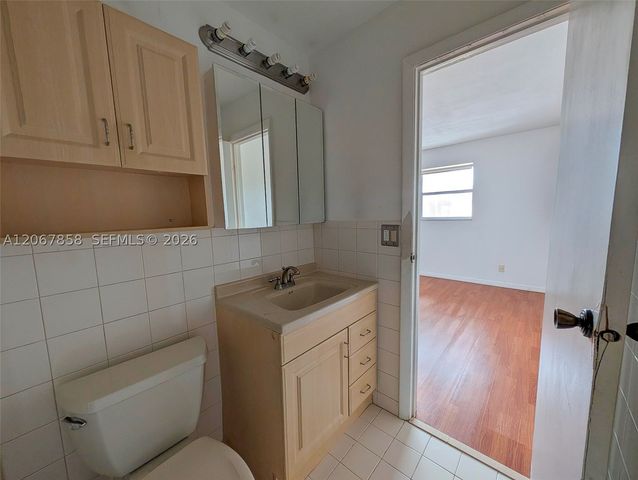5664 Blueberry Ct 15, Lauderhill, FL 33313