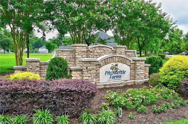 2001 Fieldstone LN, Suffolk, VA 23434