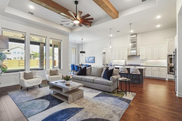 299 Peakside CIR, Dripping Springs, TX 78620