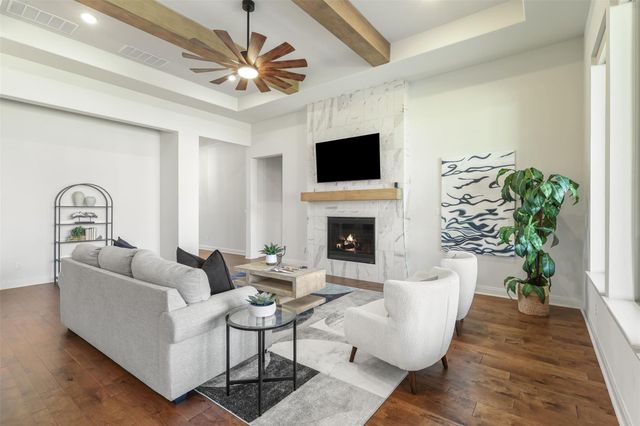 299 Peakside CIR, Dripping Springs, TX 78620