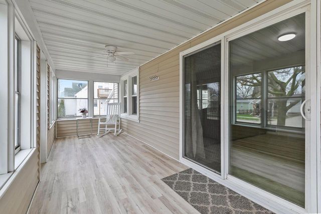 438 S BAIRD STREET, Green Bay, WI 54301