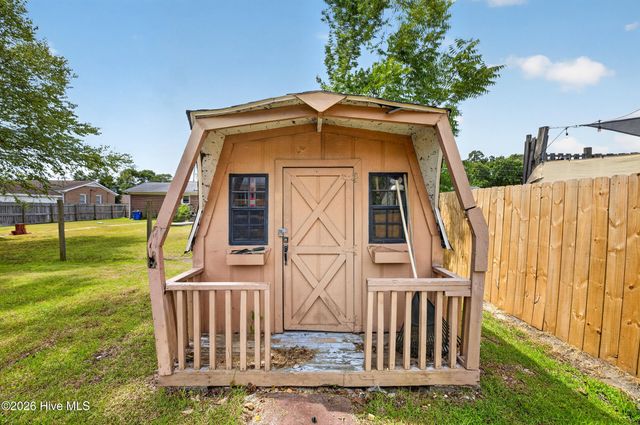 2544 Lynn Loop, Winterville, NC 28590