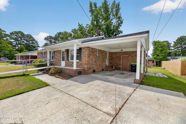 2544 Lynn Loop, Winterville, NC 28590