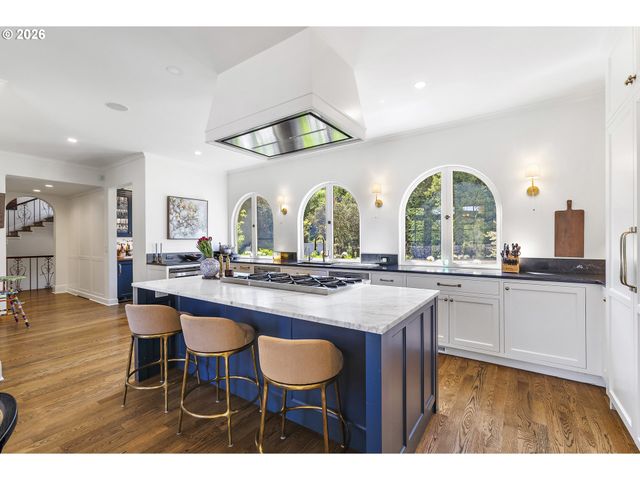 1905 S GREENWOOD Rd, Portland, OR 97219