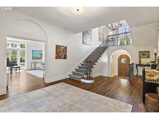 1905 S GREENWOOD Rd, Portland, OR 97219