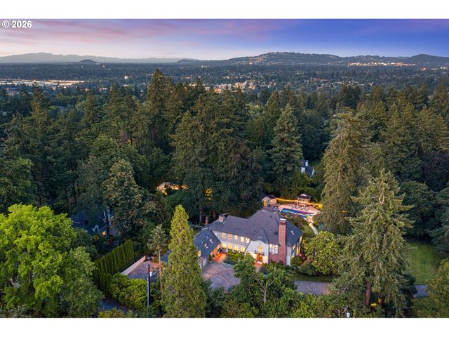 1905 S GREENWOOD Rd, Portland, OR 97219