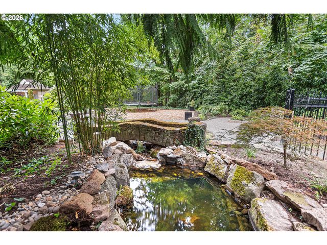 1905 S GREENWOOD Rd, Portland, OR 97219
