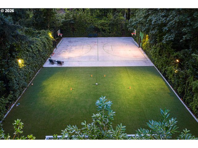 1905 S GREENWOOD Rd, Portland, OR 97219