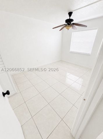 8460 SW 154th Cir Ct 111, Miami, FL 33193
