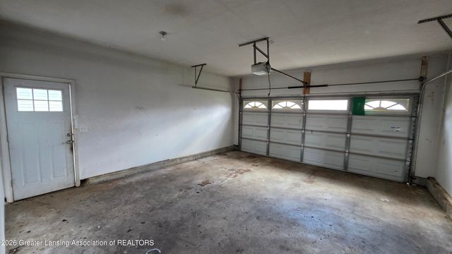 3636 Coachlight Common Street, Lansing, MI 48911