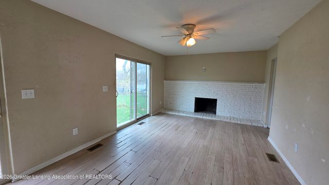 3636 Coachlight Common Street, Lansing, MI 48911
