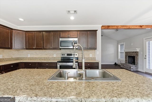 1030 Matthew Lane, Madison, GA 30650